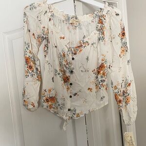 NWT Rewind Cream Floral Boho Crop Top
